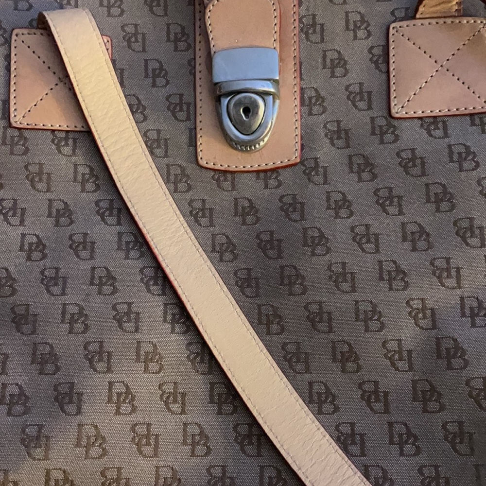 Old Dooney& Bourke bag - Picture 7 of 7